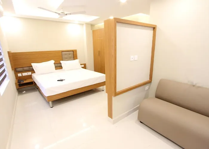 Hotel Crescent Inn