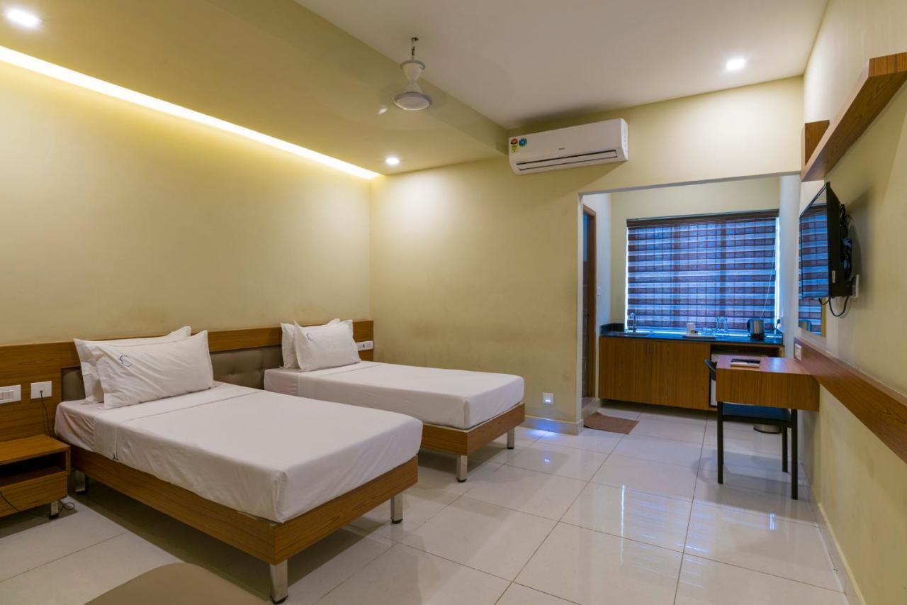 Hotel Crescent 3*